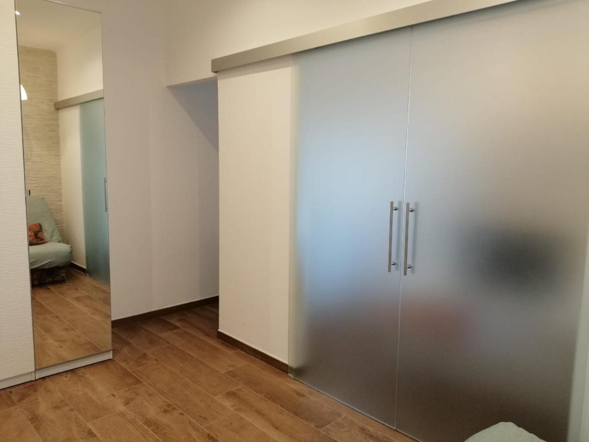 Ferienwohnung A Few Steps From The Sea Fiumicino Exterior foto